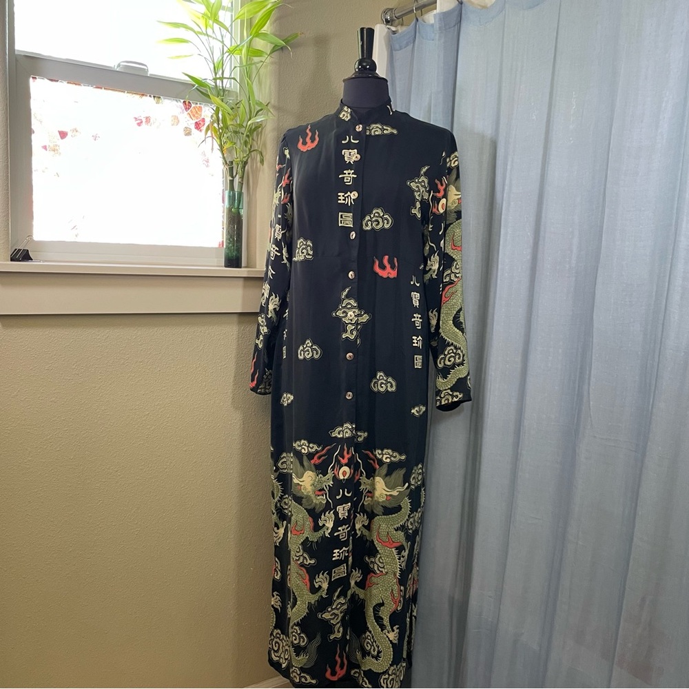 Long silk tunic top with dragon print